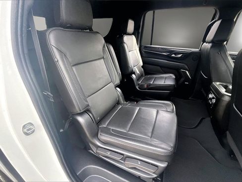 Used 2023 GMC Yukon XL Denali image 26