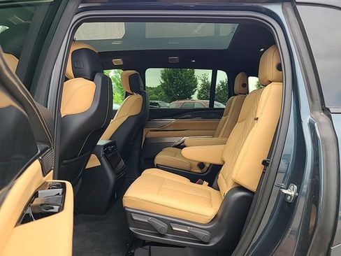 Used 2026 Cadillac Escalade IQ Sport 2 AWD/4WD image 22