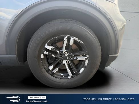 Used 2023 Ford Explorer XLT RWD image 26