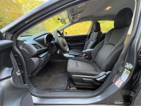 Used 2018 Subaru Impreza 2.0i Premium image 13