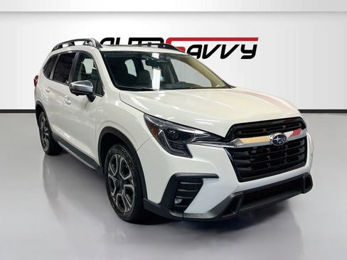 Used 2023 Subaru Ascent Limited w/ Technology Package AWD/4WD image 1