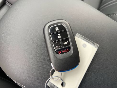 New 2026 Honda HR-V EX-L image 39