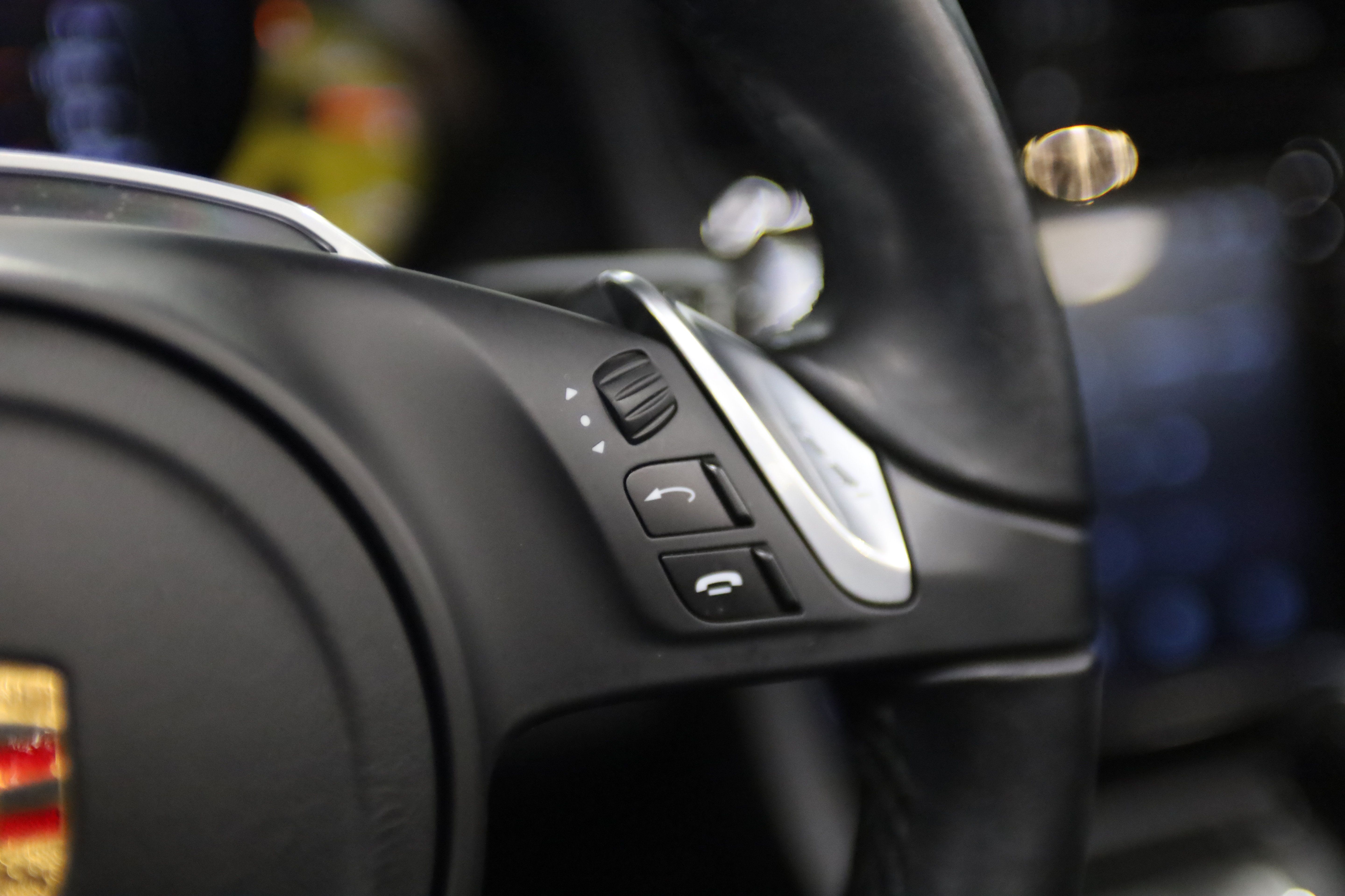 Used 2015 Porsche 911 Turbo S AWD/4WD image 28