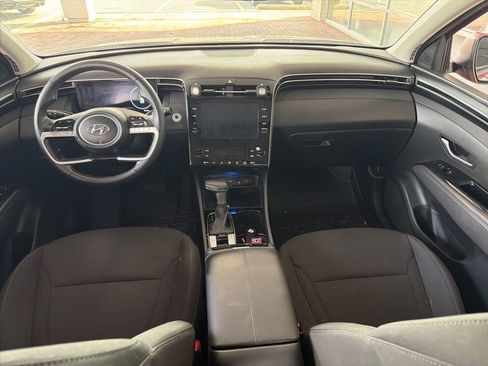 Certified 2022 Hyundai Tucson SEL w/ Convenience Package FWD image 12