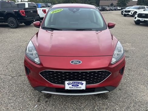 Used 2020 Ford Escape SE image 2