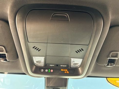 Used 2024 Chevrolet Equinox RS AWD/4WD image 47