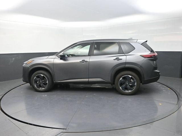 Used 2024 Nissan Rogue SV AWD/4WD image 4