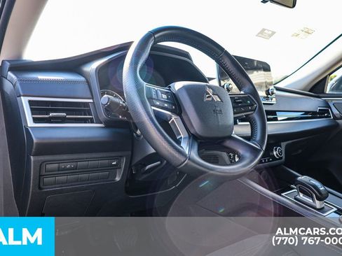 Used 2024 Mitsubishi Outlander SE image 30