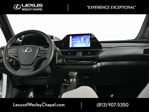 Used 2023 Lexus UX 250h F Sport image 25