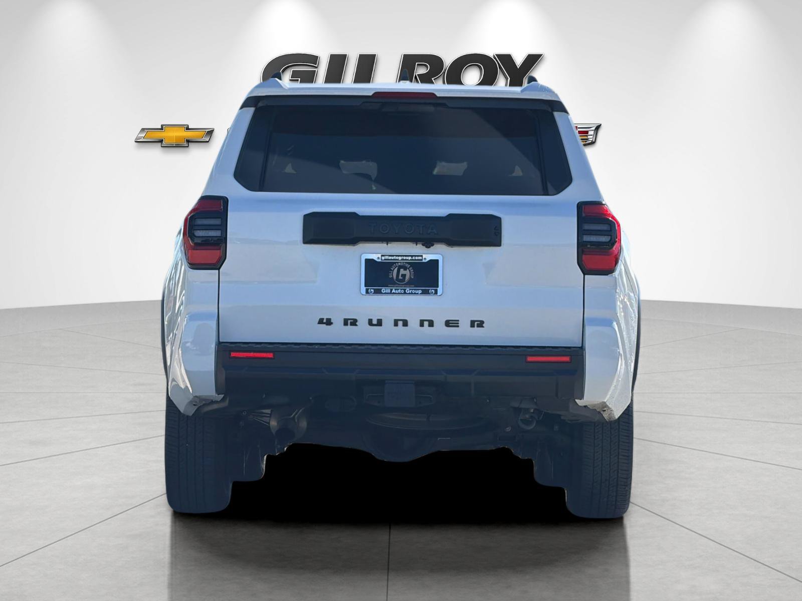 Used 2025 Toyota 4Runner SR5 AWD/4WD image 4