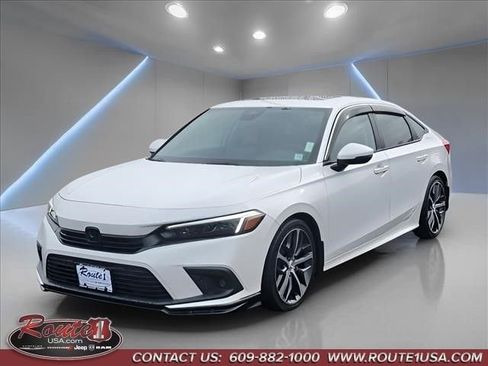 Used 2022 Honda Civic Touring image 4