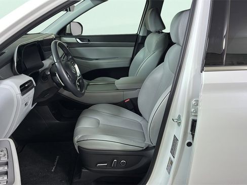 Used 2024 Hyundai Palisade SEL image 13