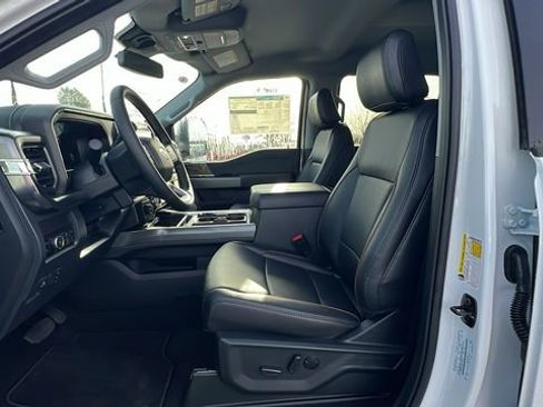 New 2025 Ford F250 Lariat w/ FX4 Off-Road Package image 36