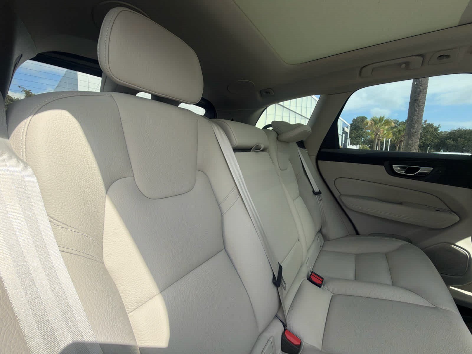 Used 2024 Volvo XC60 B5 Plus w/ Climate Package AWD/4WD image 20