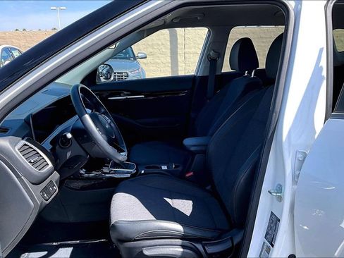 Used 2024 Kia Seltos S FWD image 16