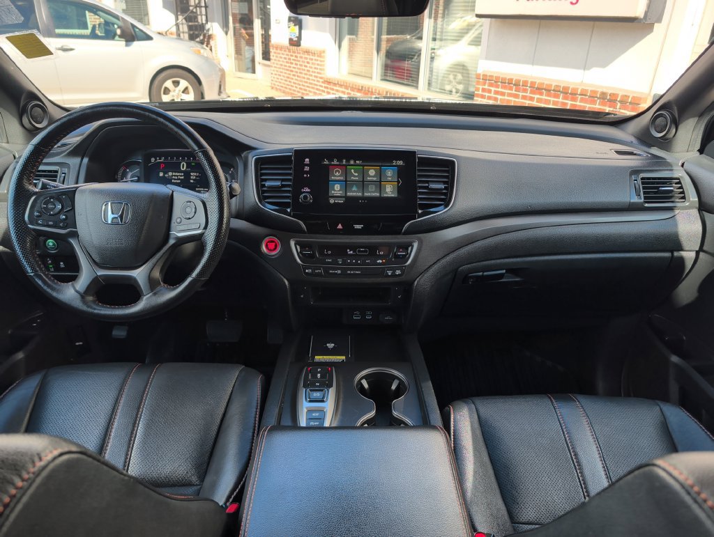 Used 2024 Honda Passport TrailSport image 17