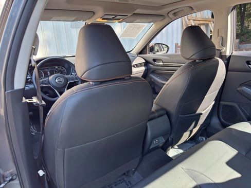 Used 2022 Nissan Altima 2.5 SR w/ Midnight Edition Package FWD image 31