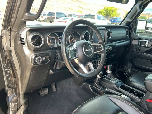 Certified 2021 Jeep Gladiator Overland w/ Popular Equipment Package image 16