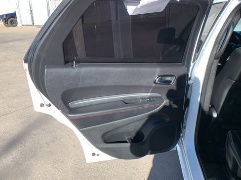 Used 2018 Dodge Durango R/T w/ Technology Group image 18