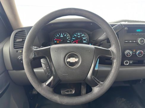 Used 2013 Chevrolet Silverado 1500 W/T RWD image 16