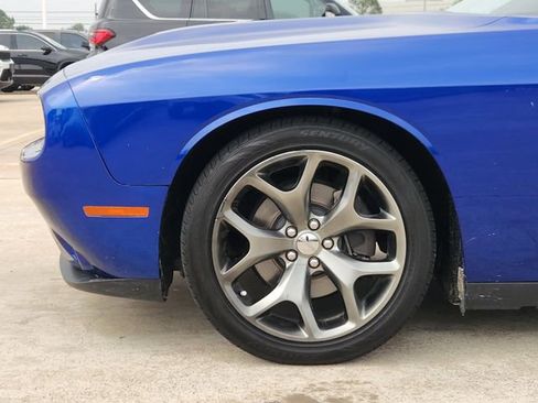 Used 2020 Dodge Challenger GT w/ Driver Convenience Group RWD image 8