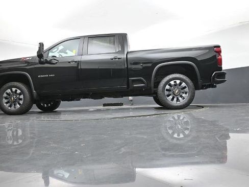 New 2025 Chevrolet Silverado 2500 Custom w/ Custom Value Package image 11