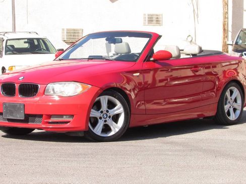 Used 2008 BMW 128i Convertible RWD image 4