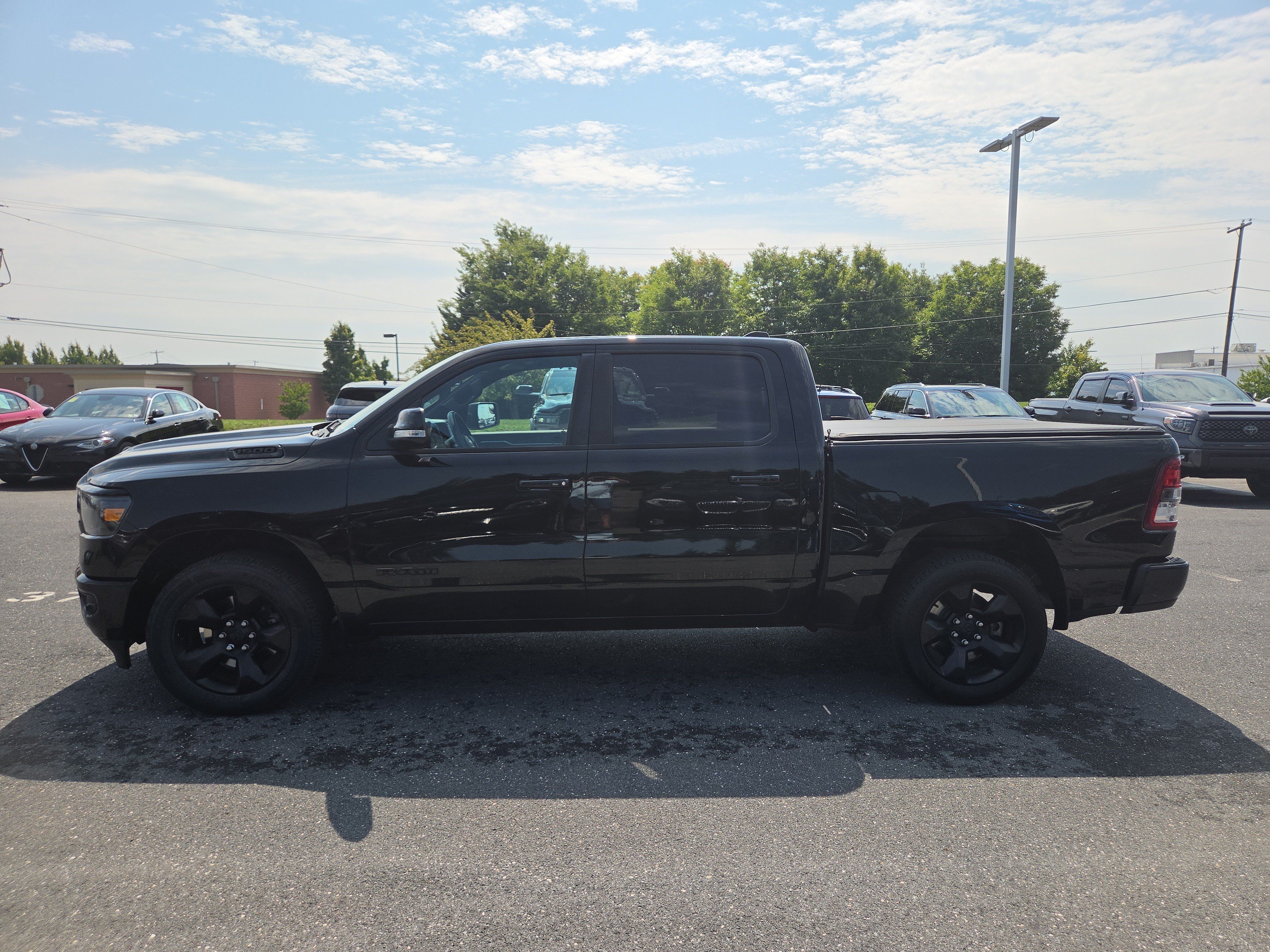 Used 2019 RAM 1500 Big Horn AWD/4WD image 12