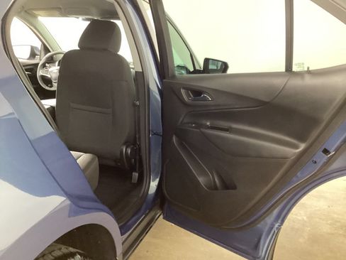 Used 2024 Chevrolet Equinox LT FWD image 25