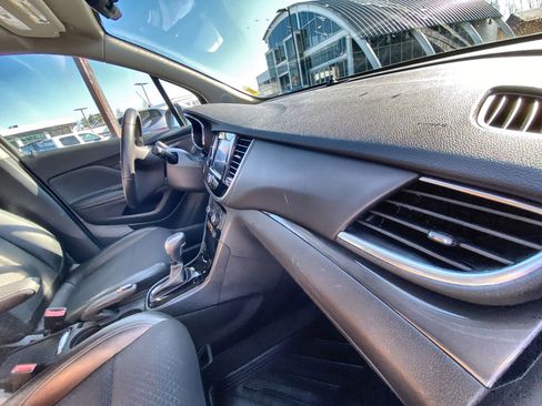 Certified 2022 Buick Encore Preferred w/ Safety Package AWD/4WD image 49