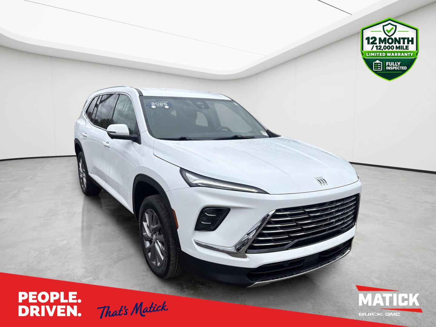 Certified 2025 Buick Enclave Preferred FWD image 1