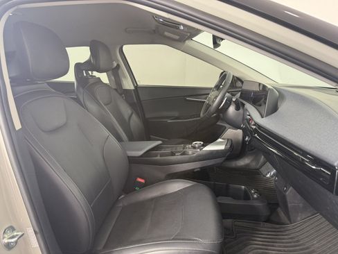 Used 2023 Kia EV6 Wind w/ Wind Technology Package AWD/4WD image 10