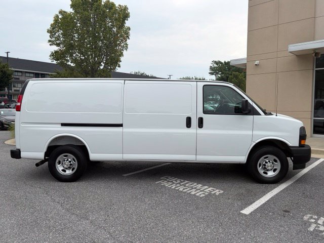 Used 2025 Chevrolet Express 2500 Extended w/ Driver Convenience Package RWD image 9