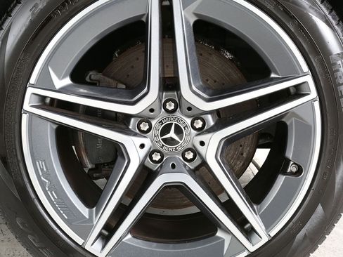 Used 2022 Mercedes-Benz GLS 450 4MATIC w/ AMG Line Exterior image 6