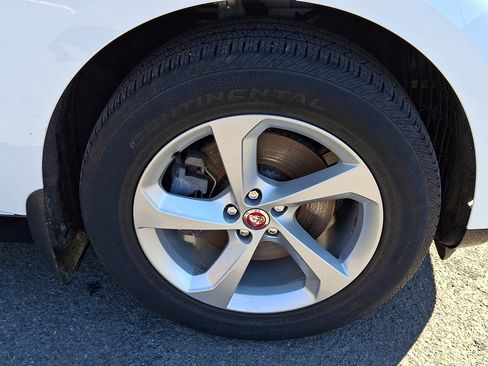 Used 2023 Jaguar F-PACE S image 12