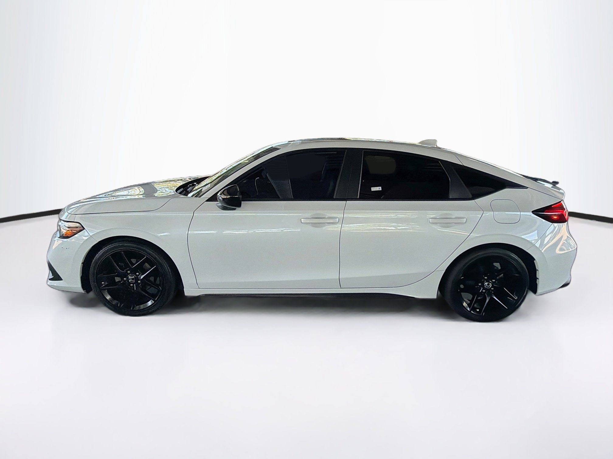 Used 2022 Honda Civic Sport image 4