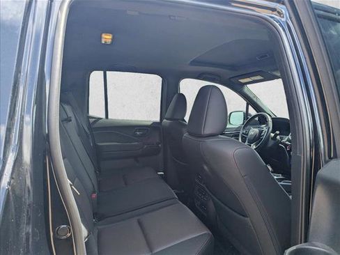 Used 2024 Honda Ridgeline Black Edition image 14