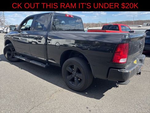 Used 2018 RAM 1500 Express w/ Black Ram 1500 Express Group AWD/4WD image 3