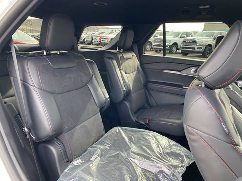 New 2026 Ford Explorer ST image 8