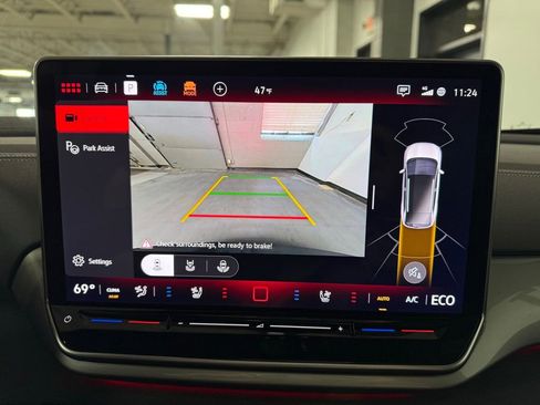 Used 2024 Volkswagen ID.4 Pro S image 13