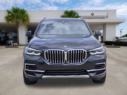 Certified 2023 BMW X5 xDrive40i w/ Premium Package AWD/4WD image 2