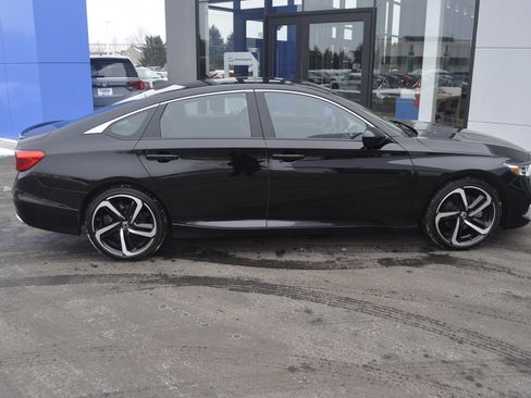Certified 2022 Honda Accord Sport image 8