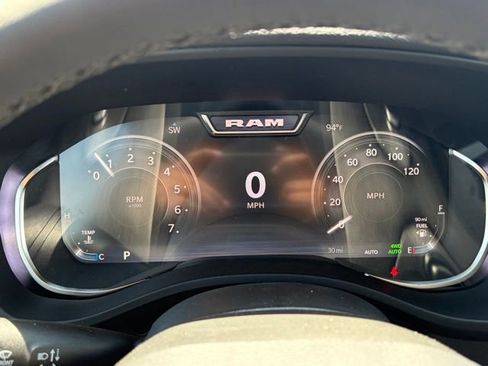 New 2026 RAM 1500 4x4 Crew Cab image 19