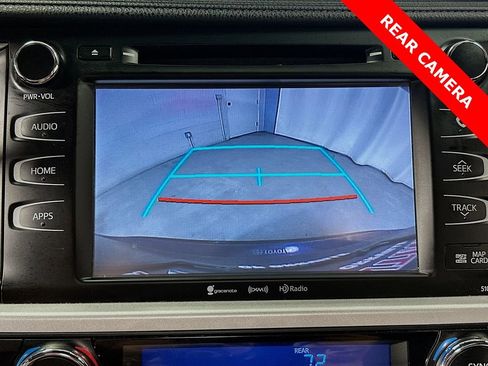 Used 2018 Toyota Highlander XLE image 13