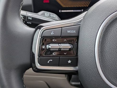 Used 2025 Kia Sorento S w/ Panoramic Sunroof Package FWD image 21