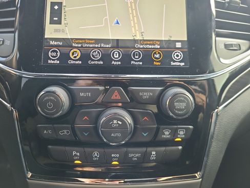 Used 2020 Jeep Grand Cherokee Overland image 20