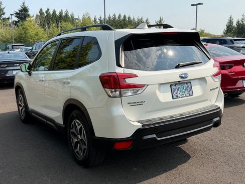 Used 2020 Subaru Forester Premium w/ Popular Package #1 AWD/4WD image 6