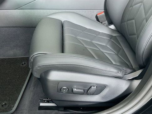 New 2026 BMW 530i w/ M Sport Package image 21