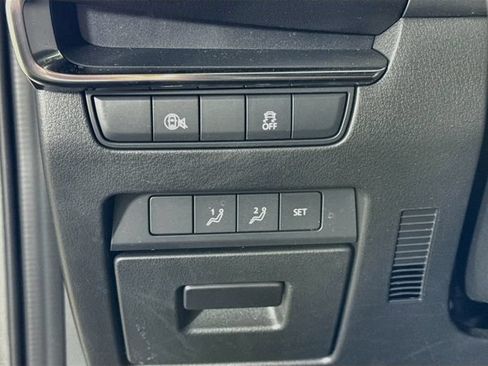 Used 2025 MAZDA MAZDA3 s FWD image 10