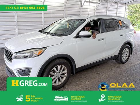 Used 2017 Kia Sorento FWD w/ LX Convenience Package image 1
